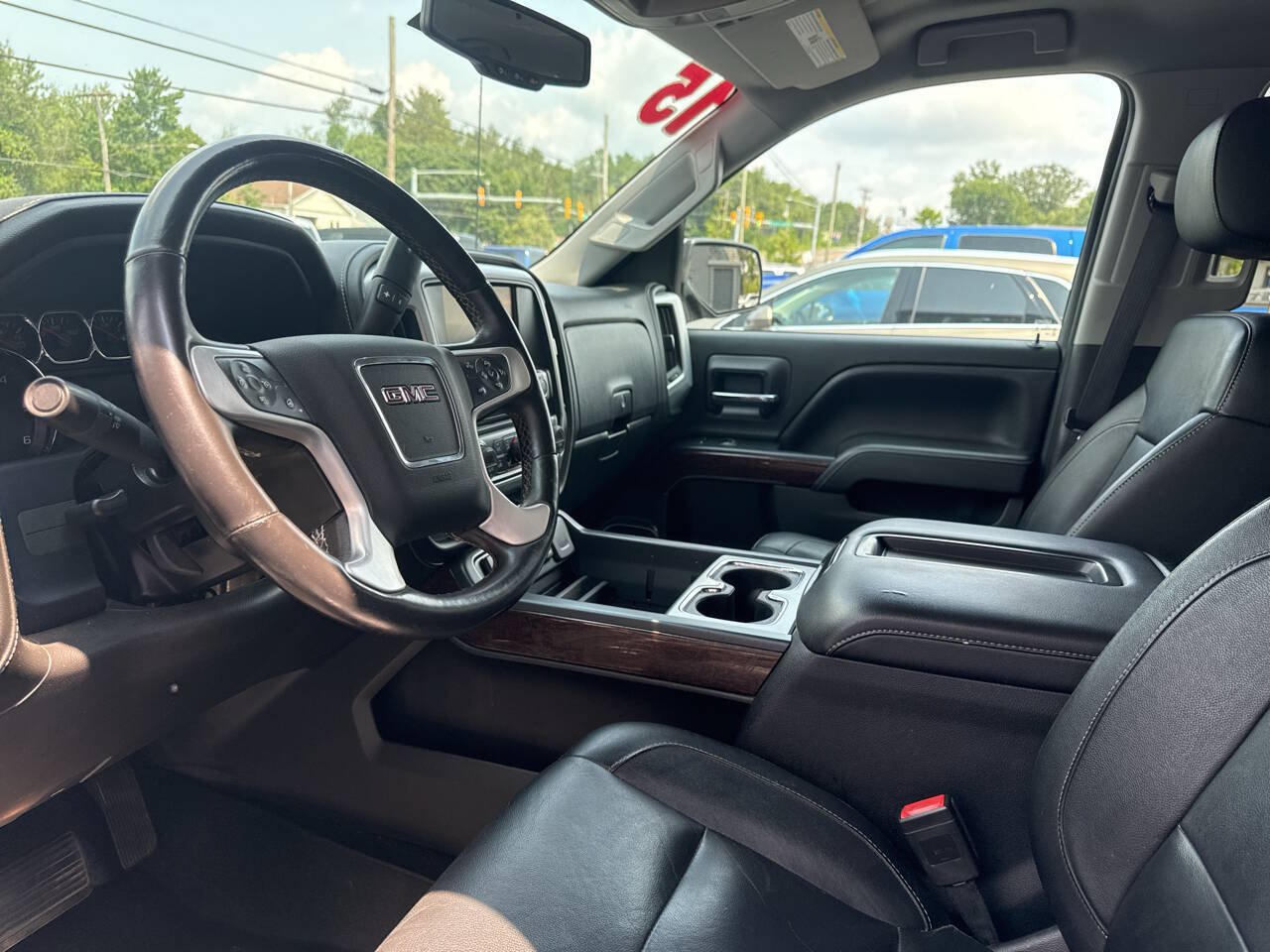 Used 2015 GMC Sierra 1500 SLT w/ SLT Crew Cab Value Package AWD/4WD image 15