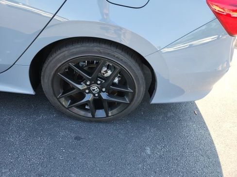 Used 2024 Honda Civic Sport image 16