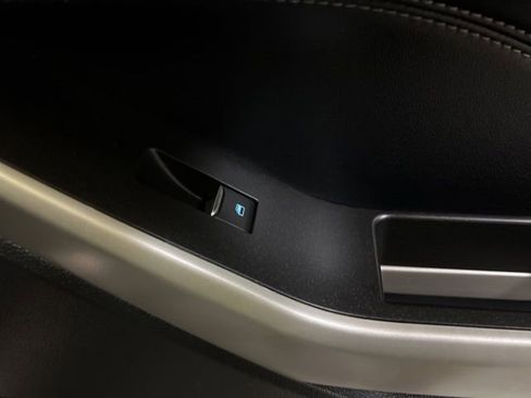 Used 2022 Ford Explorer Limited image 75