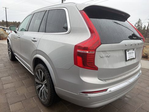 Used 2024 Volvo XC90 B5 Core w/ Protection Package Premier image 4