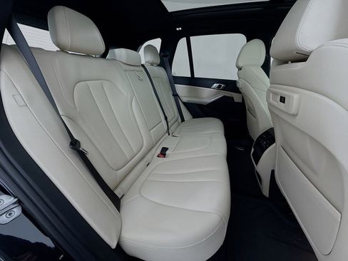 Used 2022 BMW X5 sDrive40i RWD image 28