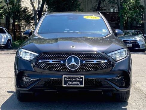 Used 2026 Mercedes-Benz GLC 300 4MATIC image 2