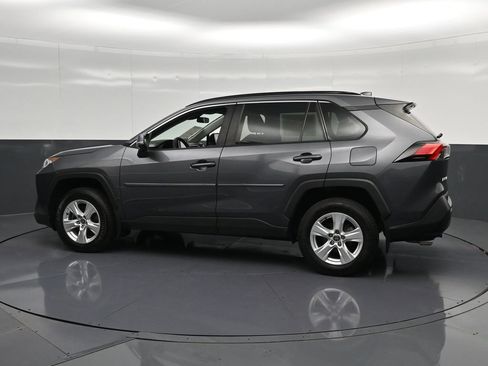 Used 2021 Toyota RAV4 XLE AWD/4WD image 8