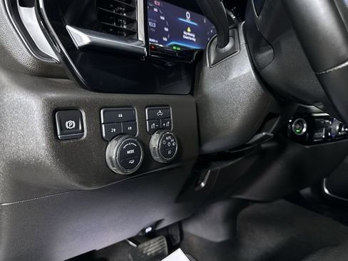 Used 2025 Chevrolet Silverado 2500 LT w/ Convenience Package AWD/4WD image 18