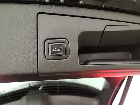 Used 2023 Cadillac XT4 Sport w/ LPO, Onyx Lite Package AWD/4WD image 22