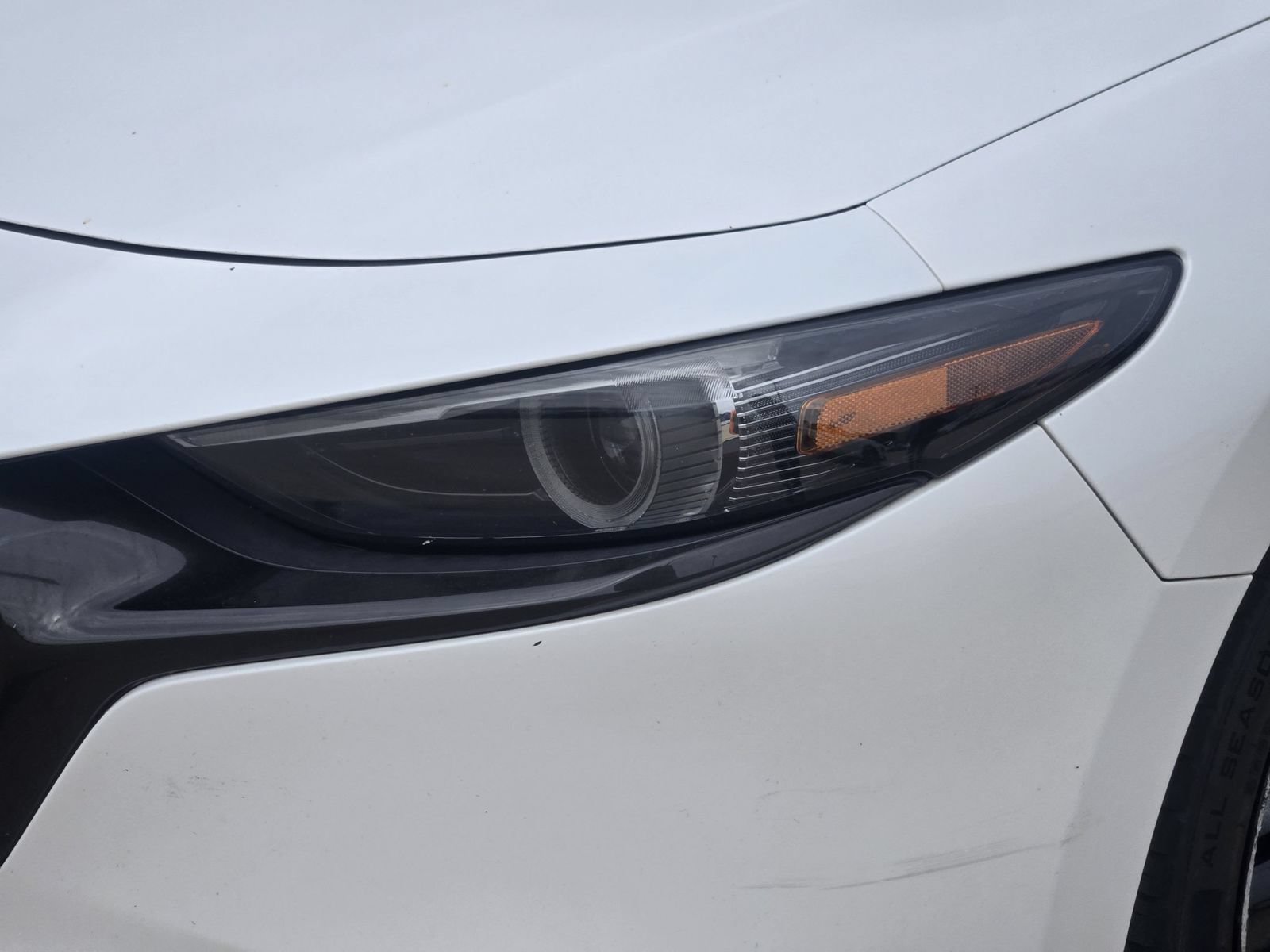 Used 2019 MAZDA MAZDA3 Hatchback w/ Premium Package FWD image 10