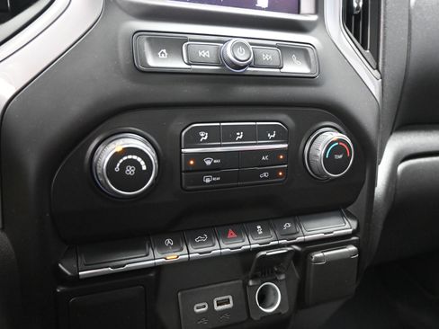 Used 2021 Chevrolet Silverado 1500 Custom image 14