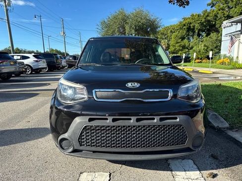 Used 2015 Kia Soul FWD image 3