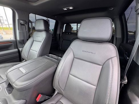 Used 2025 GMC Sierra 3500 Denali w/ Denali Reserve Package AWD/4WD image 19