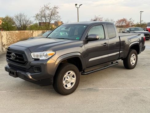 Used 2023 Toyota Tacoma SR w/ SR Convenience Package image 7