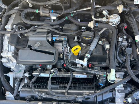 Certified 2021 Ford Escape SE FWD image 22