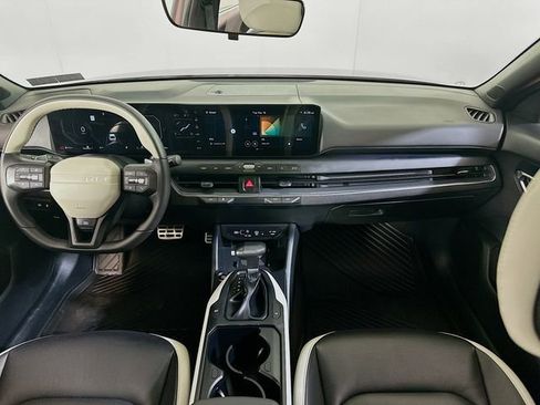 Used 2025 Kia K4 GT-Line Turbo image 14