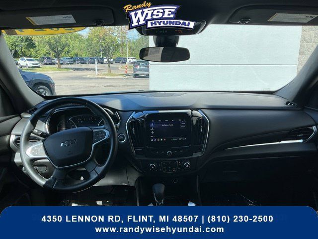 Used 2024 Chevrolet Traverse LT w/ Midnight/Sport Edition AWD/4WD image 2