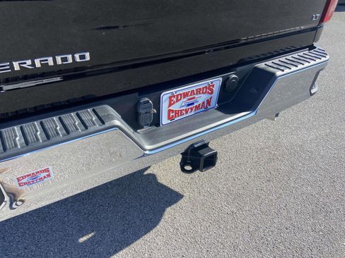 Used 2022 Chevrolet Silverado 3500 LT w/ Convenience Package image 32