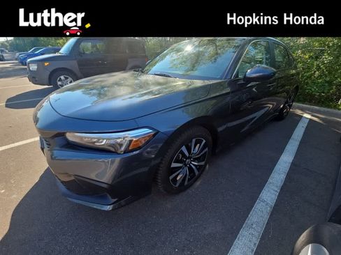 Used 2024 Honda Civic EX image 1