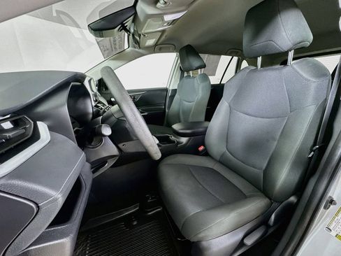 Certified 2024 Toyota RAV4 LE AWD/4WD image 2