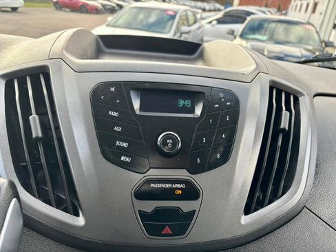 Used 2015 Ford Transit 250 130 Medium Roof image 18