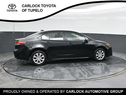Used 2024 Toyota Corolla LE FWD image 4