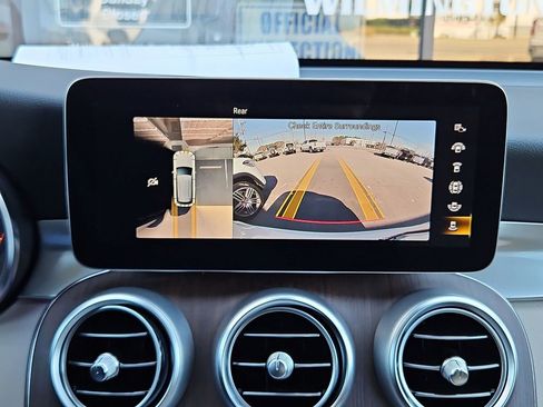 Used 2022 Mercedes-Benz GLC 300 4MATIC image 19