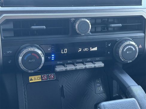 Used 2025 Toyota 4Runner TRD Off-Road Premium image 37