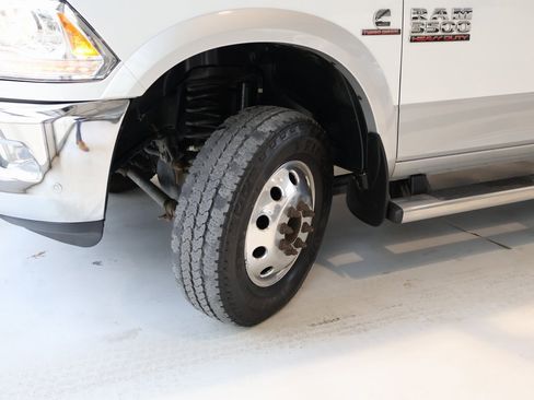 Used 2017 RAM 3500 Laramie image 45