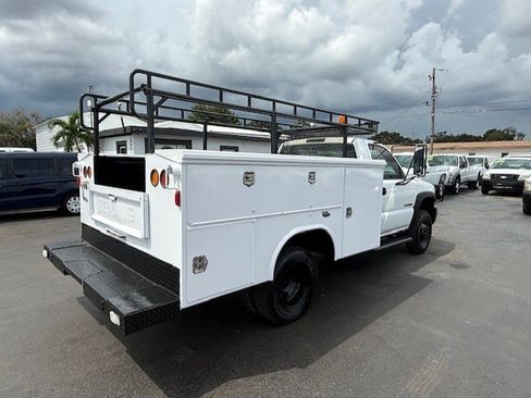 Used 2005 GMC Sierra 3500 W/T w/ Skid Plate Package image 6