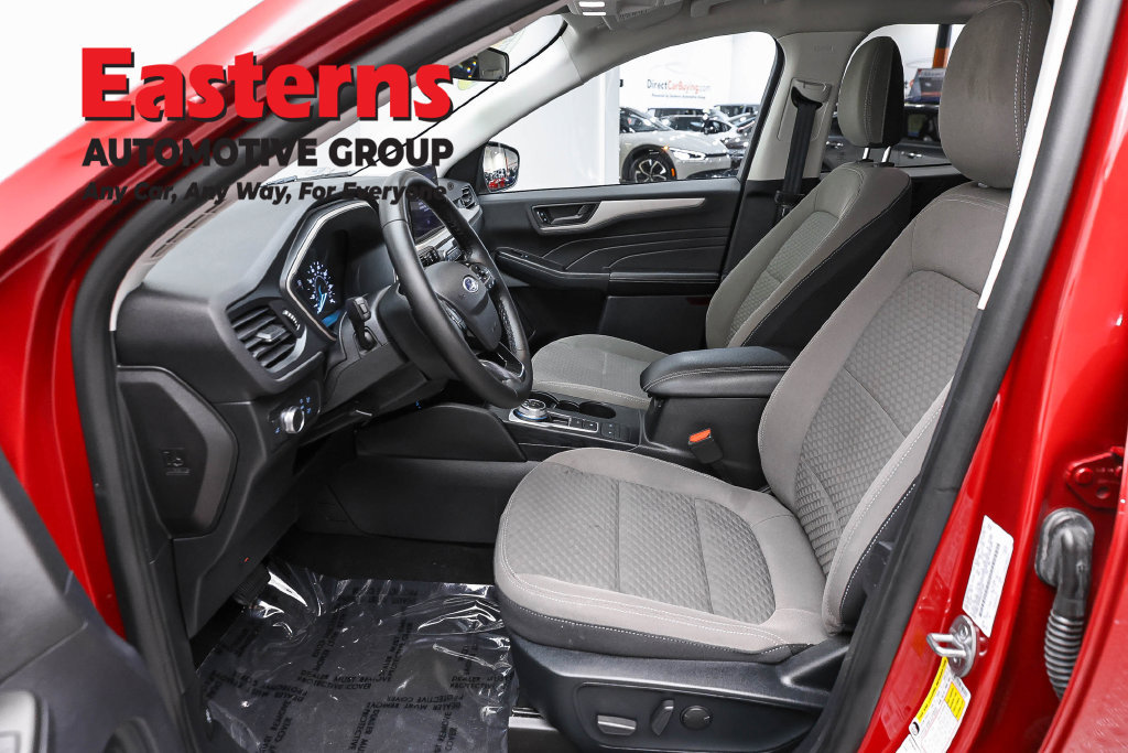 Used 2022 Ford Escape SE w/ Convenience Package FWD image 15