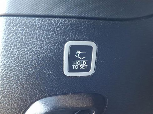 Used 2022 Jeep Wagoneer Series II image 15