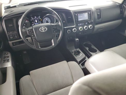 Used 2019 Toyota Sequoia SR5 AWD/4WD image 17