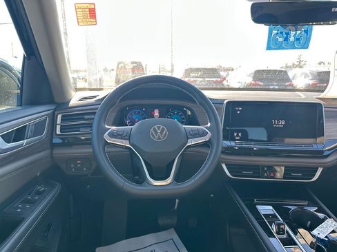 New 2026 Volkswagen Atlas SEL image 16