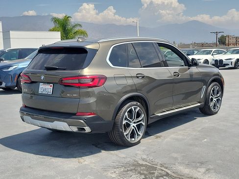 Used 2023 BMW X5 xDrive40i AWD/4WD image 3