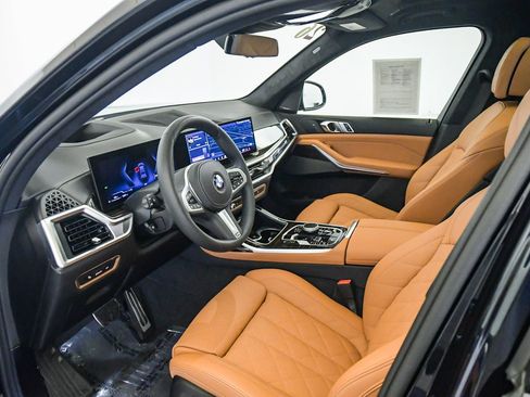 Used 2026 BMW X7 xDrive40i w/ M Sport Package AWD/4WD image 19