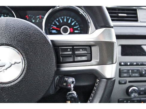 Used 2014 Ford Mustang Coupe image 17