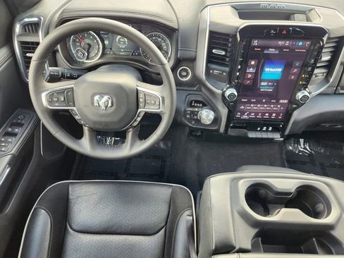 Used 2025 RAM 1500 Laramie image 27