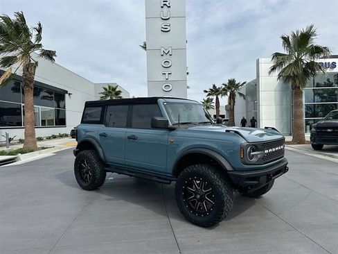Certified 2022 Ford Bronco Badlands image 1
