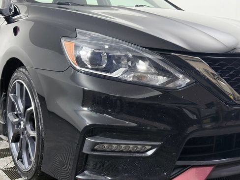 Used 2018 Nissan Sentra NISMO FWD image 11
