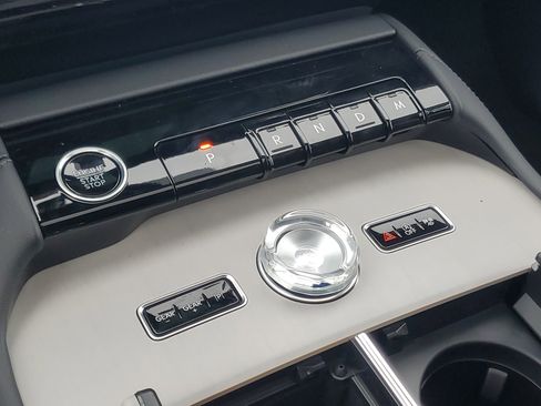 New 2026 Lincoln Navigator Reserve AWD/4WD image 24
