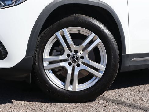 Used 2021 Mercedes-Benz GLA 250 w/ Premium Package image 5