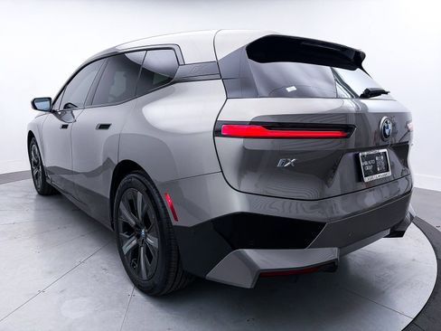 Used 2023 BMW iX xDrive50 w/ Sport Package image 15