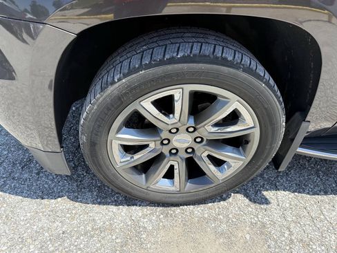 Used 2015 Chevrolet Suburban LTZ AWD/4WD image 9