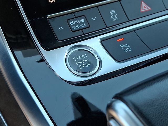 Used 2023 Audi Q7 3.0T Premium Plus w/ Premium Plus Package AWD/4WD image 25