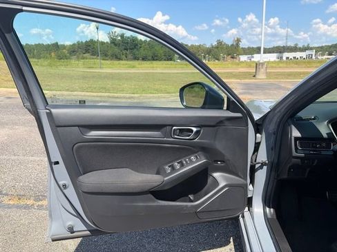 Used 2025 Honda Civic Sport image 14