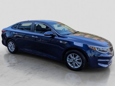 Used 2018 Kia Optima LX FWD image 5