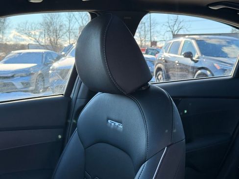 Used 2023 Kia Forte GT-Line w/ GT-Line Premium Package image 24