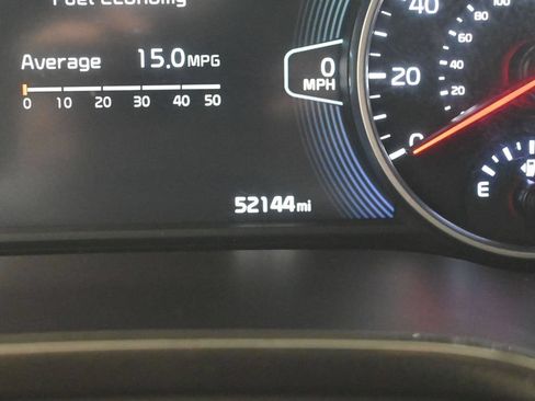 Certified 2022 Kia Seltos SX w/ Sunroof Package AWD/4WD image 17