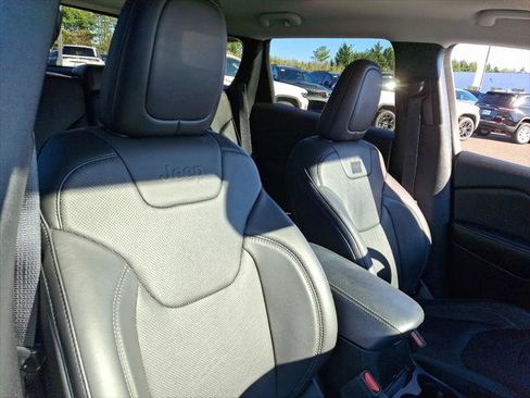 Certified 2021 Jeep Cherokee Latitude Lux w/ Comfort/Convenience Group image 13