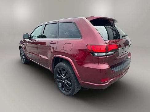 Used 2019 Jeep Grand Cherokee Altitude RWD image 7