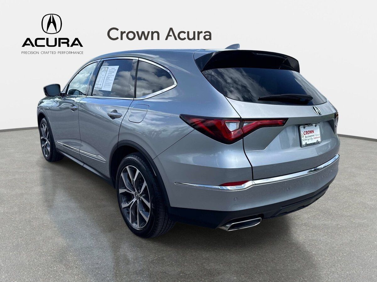 Used 2024 Acura MDX w/ Technology Package FWD image 3