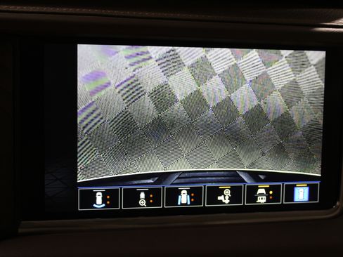 Used 2022 GMC Yukon XL Denali w/ Advanced Technology Package image 21