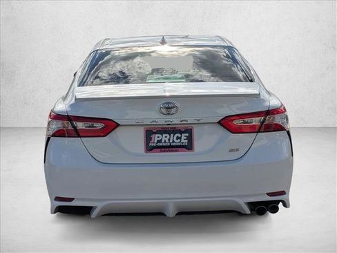 Used 2020 Toyota Camry SE image 6